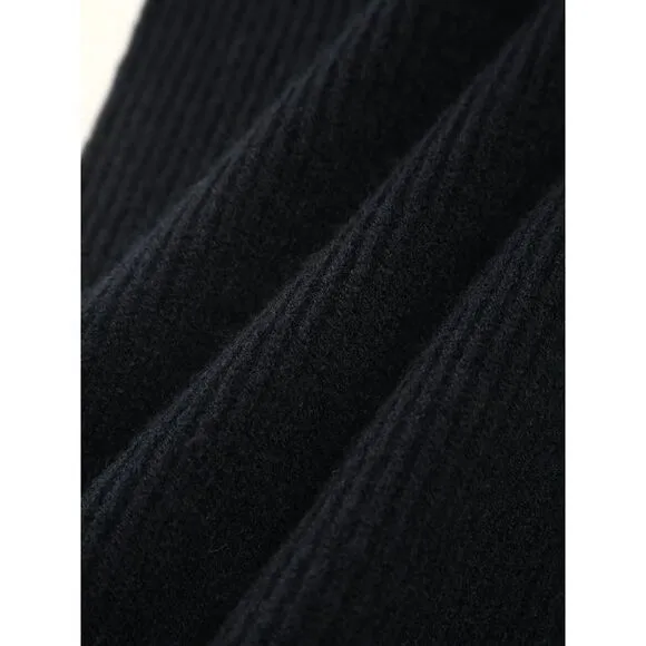 Commense Elegant Two-Tone Ribbed Knit Sweater, Skirt Set‎ Black and White size M