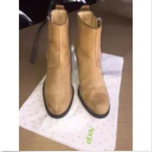 COPY - ACNE Beige Suede Leather Pistol Boots SZ 38
