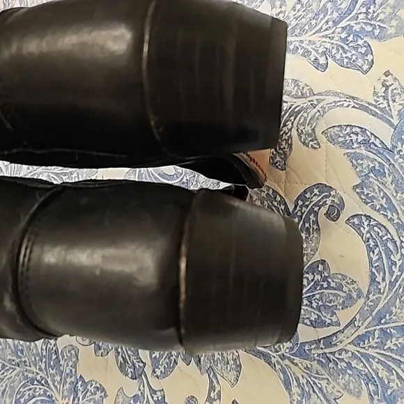 COPY - Stuart women's cowboy boots, size 10. Hand-made, excellent.