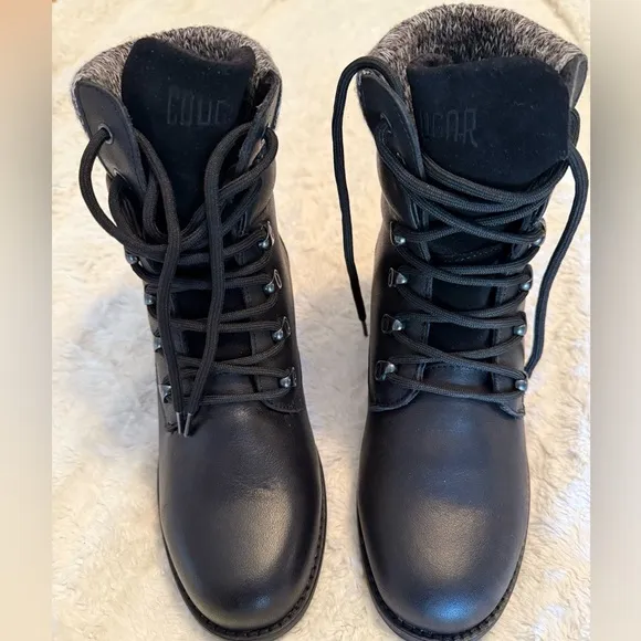 Cougar Derry Black Lace-Up Hiking Ankle Boots. Size 8New in Box.