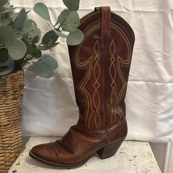 Dan Post | Women’s | western | cowboy | 6 | white stitch brown | leather | boots