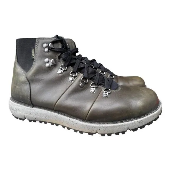 Danner 917 Gore Tex Leather Hiking Boot Men size 11 D