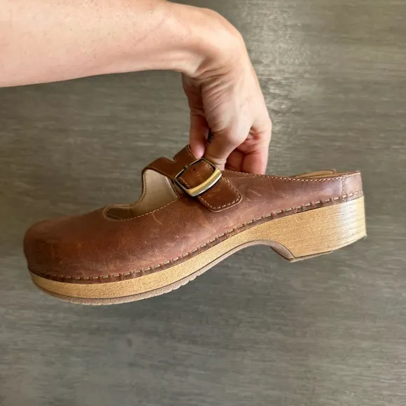 Dansko Britney Clogs Brown Leather Shoes 38