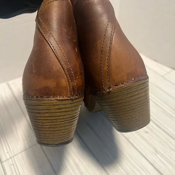 Dansko Max Ankle Boots Brown Distressed Leather Size 38 7.5
