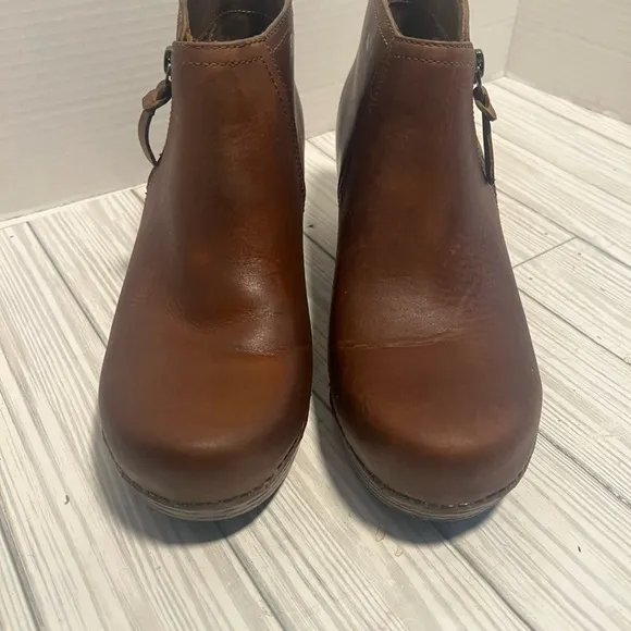Dansko Max Ankle Boots Brown Distressed Leather Size 38 7.5