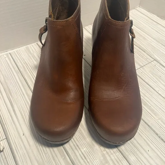Dansko Max Ankle Boots Brown Distressed Leather Size 38 7.5