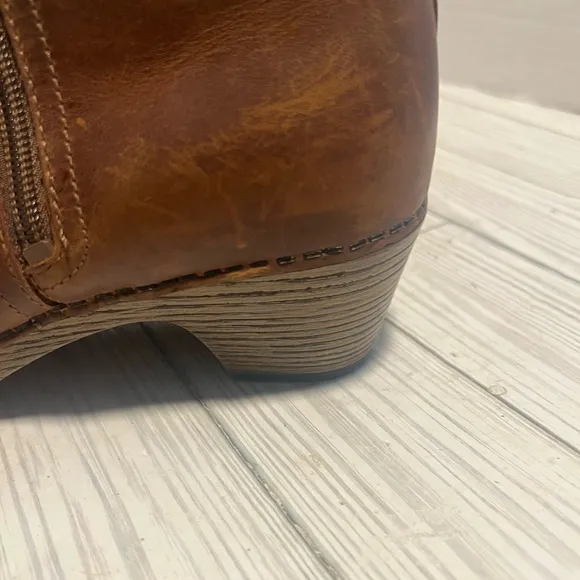 Dansko Max Ankle Boots Brown Distressed Leather Size 38 7.5