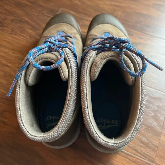 Dansko Paulette Taupe Suede WPF Boot, Hiking/Winter-Size Euro 37, US 6.5/7