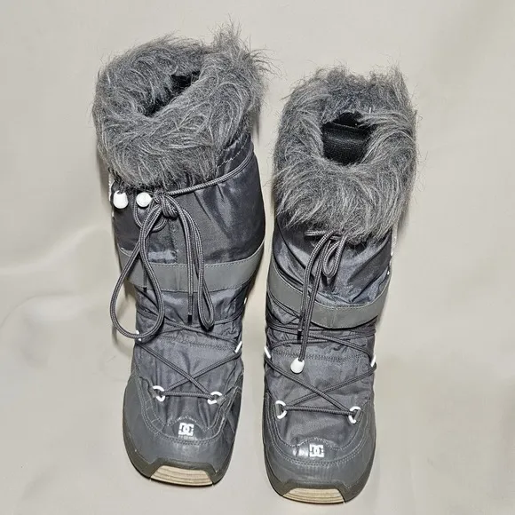 DC Chalet 2.0 LE Snow Boots Women's 6.5-7.5 Gray Faux Fur Trim Rhinestone Rare