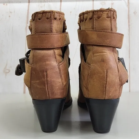 Dingo Western Boho 90's Leather Buckle Ankle Cowgirl Heeled Booties Brown 7M