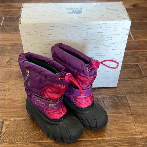 Disney x Sorel Flurry Frozen Anna Snow Boots Size 9