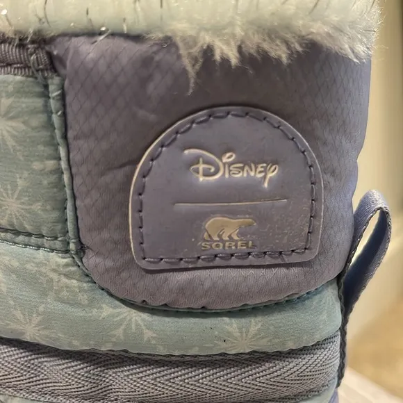 Disney x Sorel frozen winter boots NWT