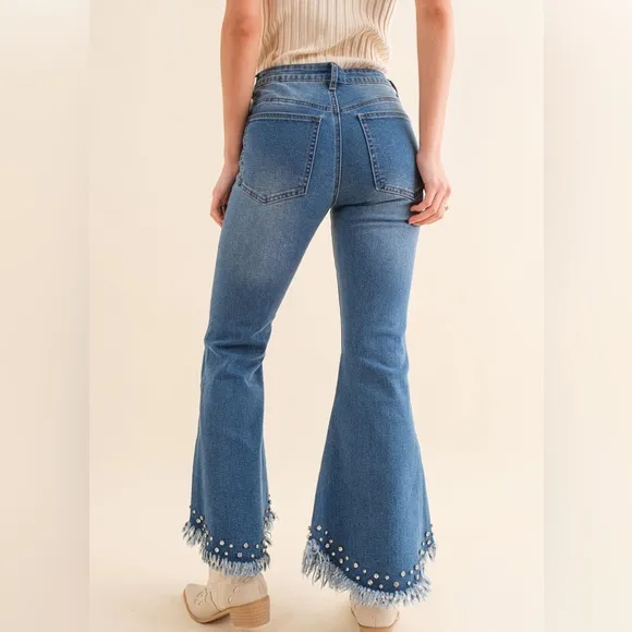 Distressed Fringe Bottom Edge Rhinestone Detailed Denim Jeans