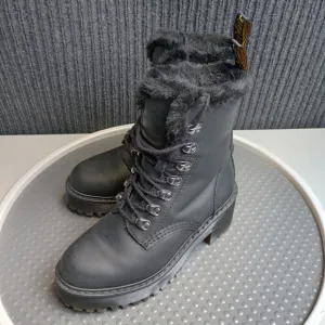 Doc Martens Leonna Faux Fur Lined Leather Boots Black