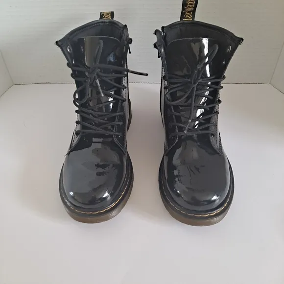 Doc Martens Patent Leather Boots Girls, size 3