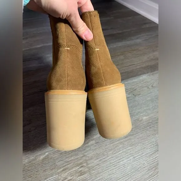 Dolce Vita Chelsea Boots Heels Caster Suede Chestnut Brown Winter New Size 8