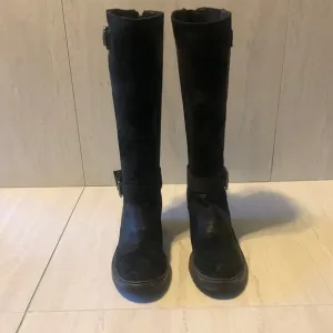 Donald J. Pliner Tall Black Suede Leather Heeled Buckle Winter Boots Size 6.5