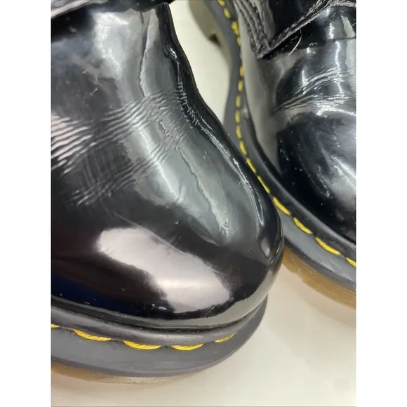 Dr Martens 11821 Combat Boots Womens Size 9 Black Patent Leather