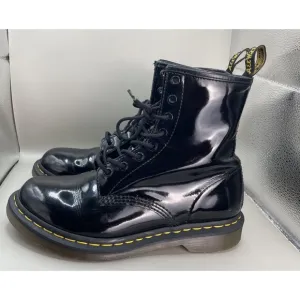 Dr Martens 11821 Combat Boots Womens Size 9 Black Patent Leather