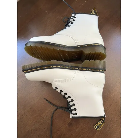 Dr. Martens 1460 Smooth Leather Lace Up Boots In White Size 39 (US M 7 W 8 )