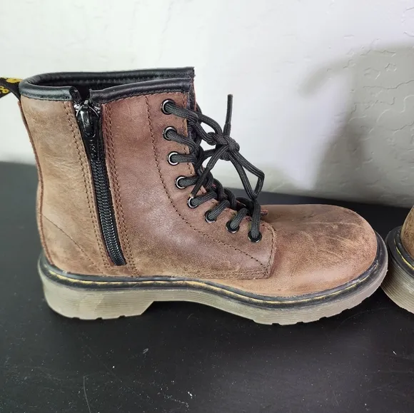 Dr. Martens Delaney Brown Leather Ankle Boots Size 1 Kids