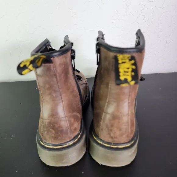 Dr. Martens Delaney Brown Leather Ankle Boots Size 1 Kids