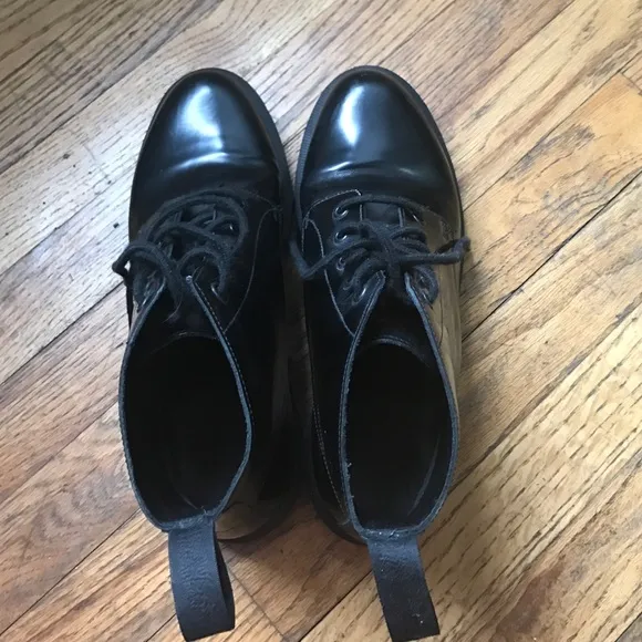 Dr. Martens Emmeline Boots