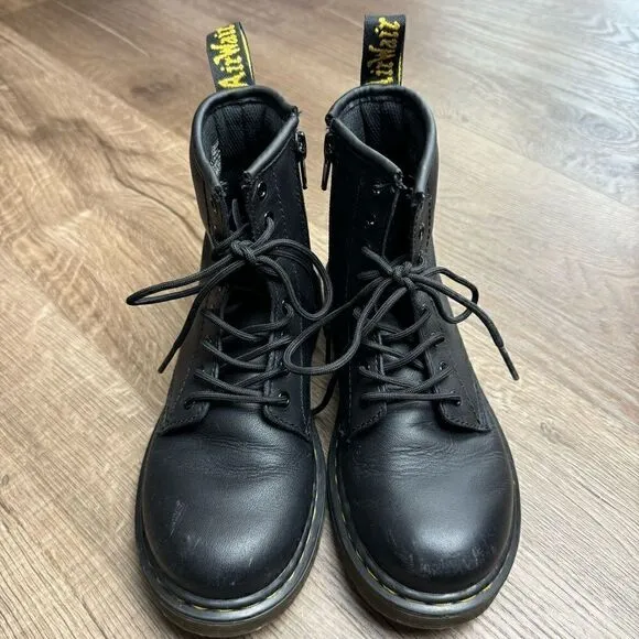 Dr. Martens | JUNIOR 1460 SOFTY T LEATHER LACE UP BOOTS
