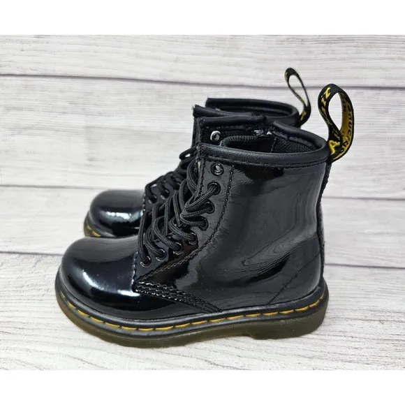 Dr. Martens Kids 1460 patent leather boots Size‎ 7
