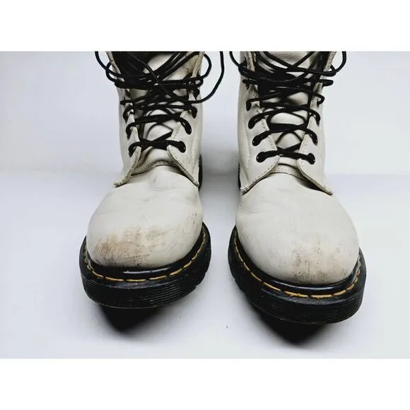 Dr. Martens Winter Women 9