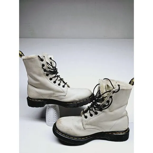 Dr. Martens Winter Women 9