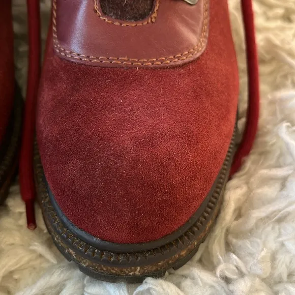 Earth elements Red/Burgundy Leather &amp; Suede Hiking Boots w/side zipper Size 7.5