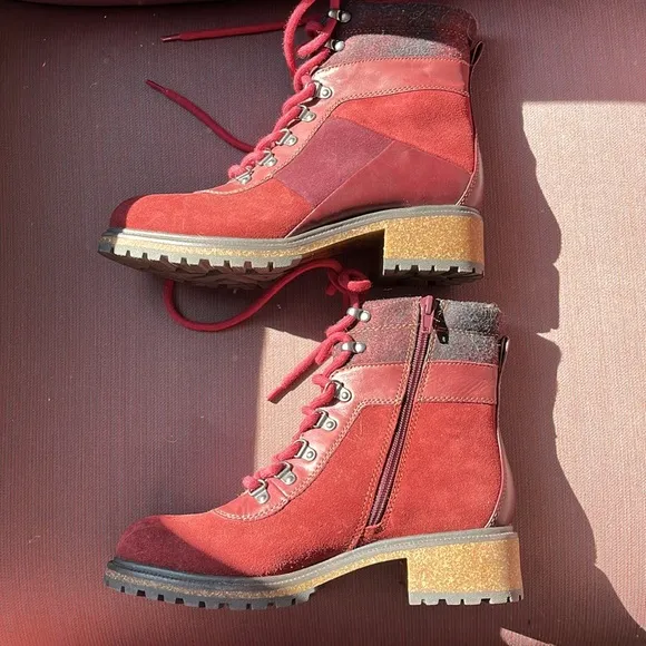 Earth elements Red/Burgundy Leather &amp; Suede Hiking Boots w/side zipper Size 7.5