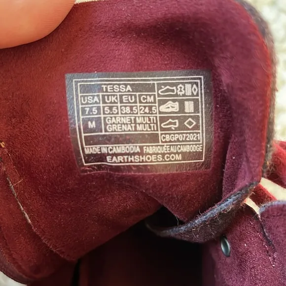 Earth elements Red/Burgundy Leather &amp; Suede Hiking Boots w/side zipper Size 7.5
