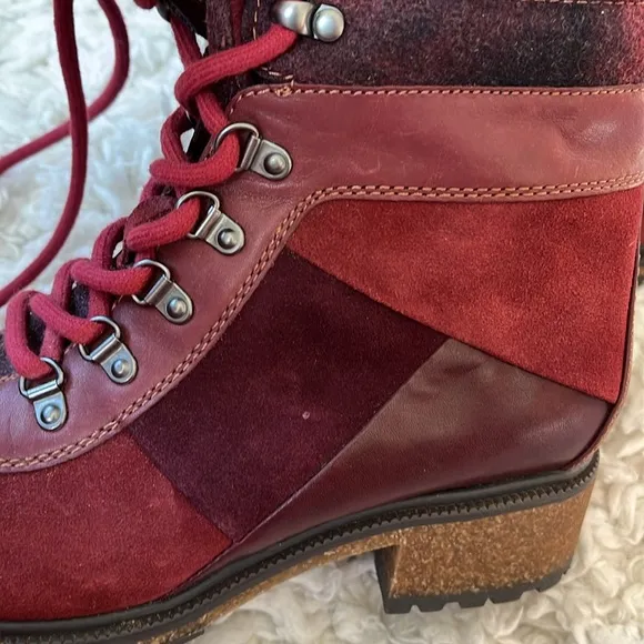 Earth elements Red/Burgundy Leather &amp; Suede Hiking Boots w/side zipper Size 7.5