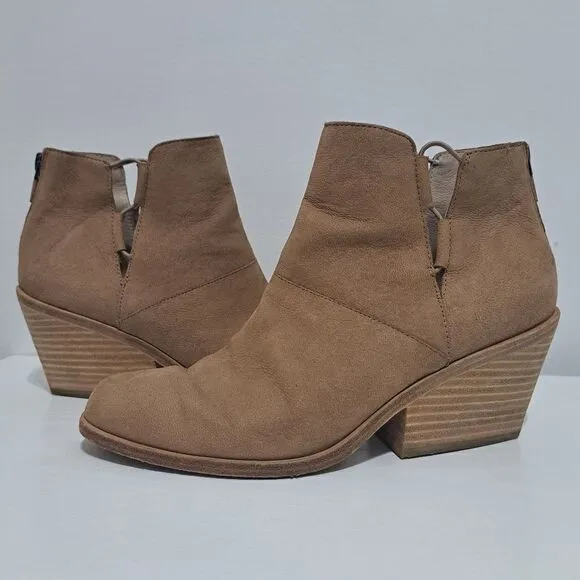 Eileen Fisher Tote Chic Ankle Boots Stacked Heel Size 8.5 Earth Tumbled Nubuck