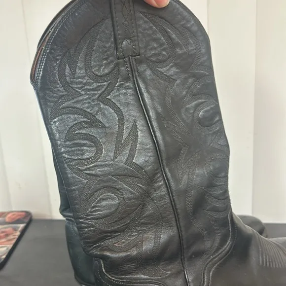 El Dorado black leather cowboy boots size 9