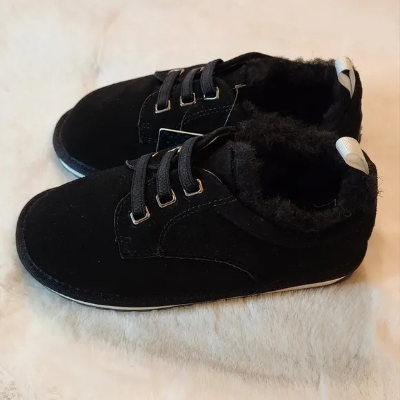 Emu Australia Kenner Black Suede Merino Wool Lined Shoes Size Kids 13 New in Box