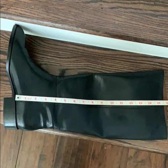Etiene Aigner Derby black boots