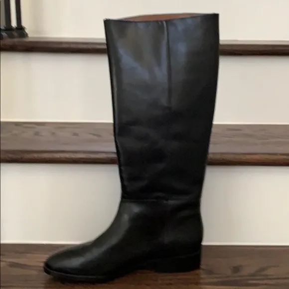 Etiene Aigner Derby black boots