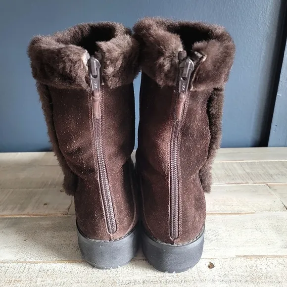 EUC Stuart Weitzman Brown Suede Snow Boots Size‎ 10