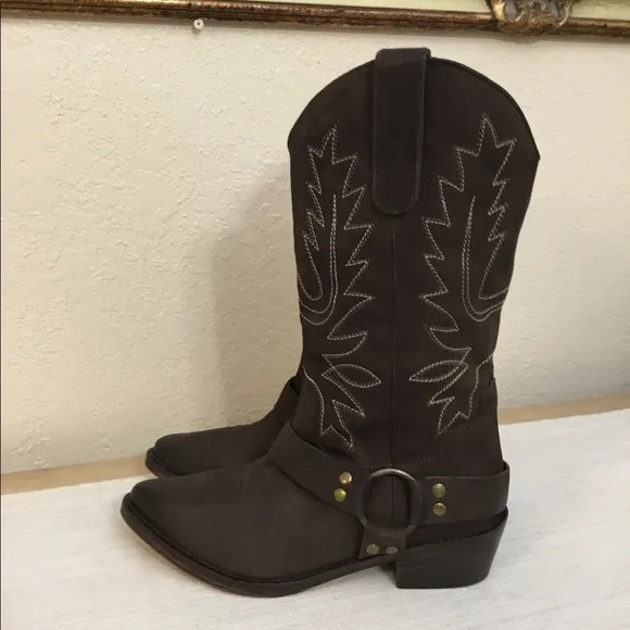 FiveSeventyFive leather Knee Brown Western Boots