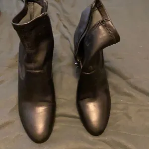 Franco Sarto black leather boots