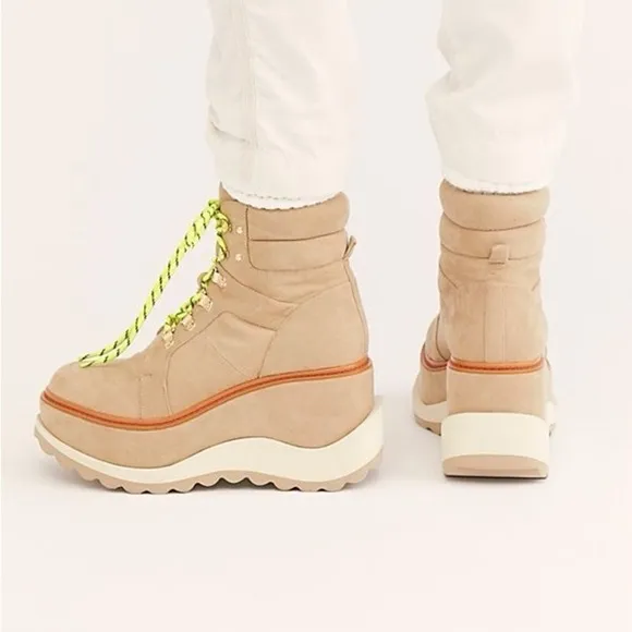 Free People Vegan Road Trip Platform Boot sz 6