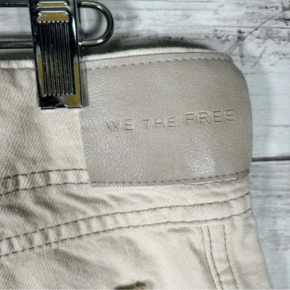Free People We The Free Aster Ivory Denim Wide Straight Leg Jeans 32 NWT $98