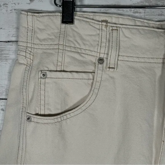 Free People We The Free Aster Ivory Denim Wide Straight Leg Jeans 32 NWT $98