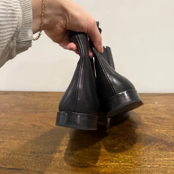 Frye Anna Chelsea Boot Black Leather Ankle Boots