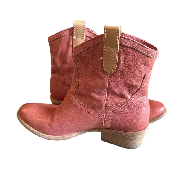 Frye Carson Shortie Boots - size 7.5