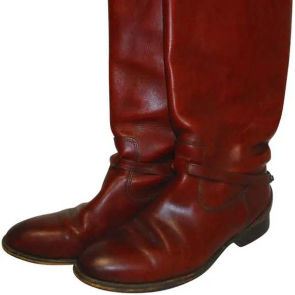 **Frye Cognac Brown Classic Equestrian Inspired Knee High Boots