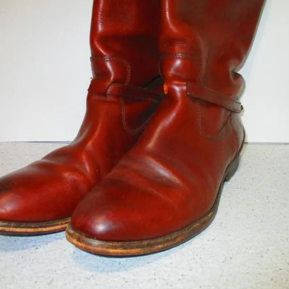 **Frye Cognac Brown Classic Equestrian Inspired Knee High Boots